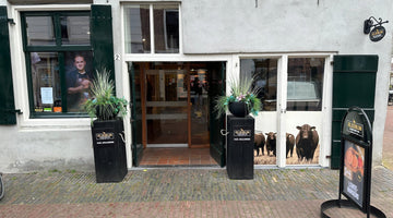 Brabants worstenbroodje bij Slagerij Gelderblom in IJsselstein