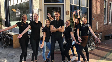 🥳 Goed nieuws! Brabants worstenbrood en Bossche bollen nu ook in Tholen!